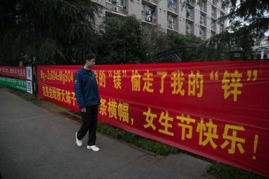 【在计算机的海洋里,你是0,我是1,我们一起,就是整个世界】