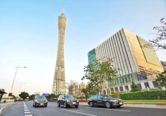 2017广州《财富》全球论坛期间传祺车队成为广州一道亮丽风景线