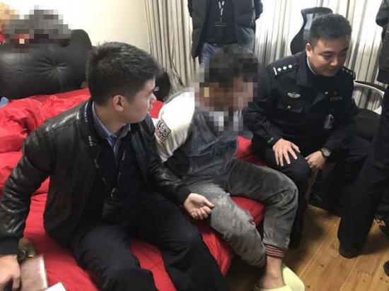 丽水男子招揽赌客参与网络赌博 一年获利200多