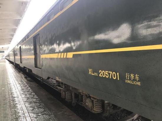 温州火车托运的藏獒越狱 列车行李车厢被迫停