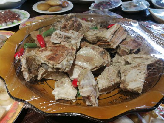形似白切肉的奇石 三门县委宣传部提供