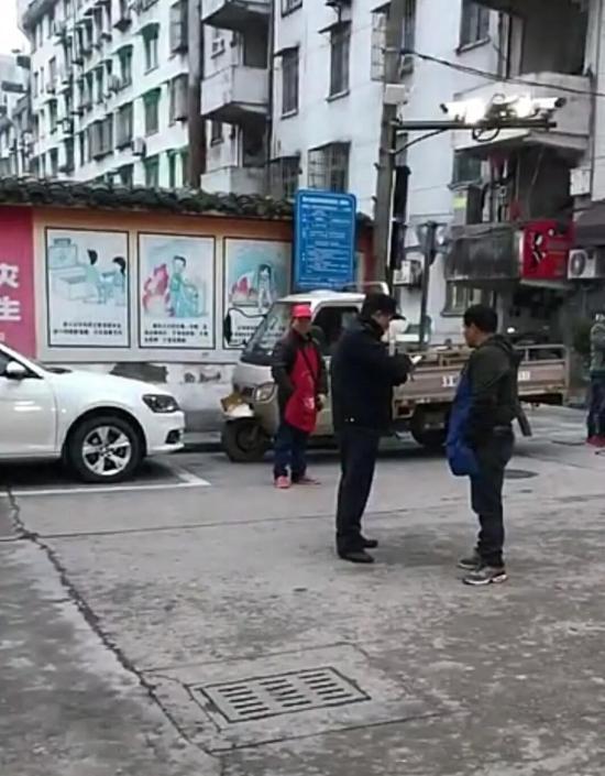 衢州人口音_衢州烤饼(2)
