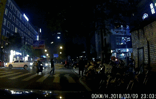 行车记录仪所记录画面