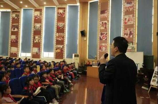 非遗进课堂:微新闻社携手手工艺活态馆走进杭