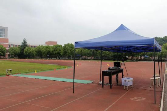 诸暨市万余名学子参加2018年体育中考