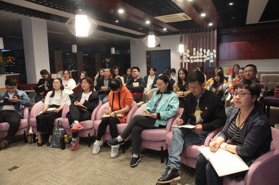 景华中学后备干部主题研训活动:不忘教育初心