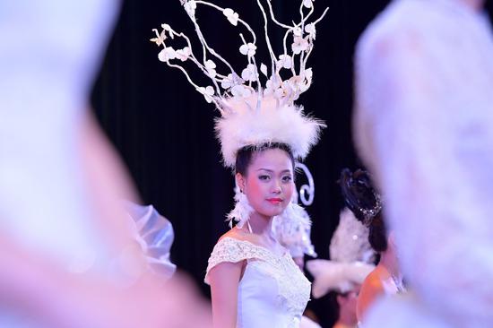 惊艳顶上功夫大比武--宁波市美发美容职业技能