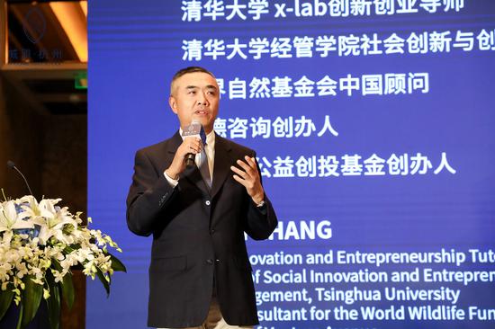 清华大学 x-lab创新创业导师、清华大学经管学院社会创新与创业课讲师、世界自然基金会中国顾问、深德咨询创办人、新湖育公益创投基金创办人张红岩