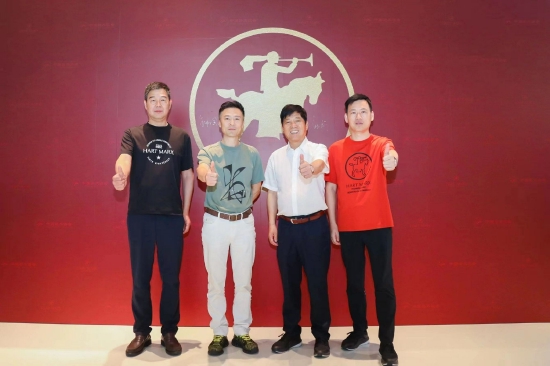 HART MARX品牌携手国家马术队,助力马术运动发展