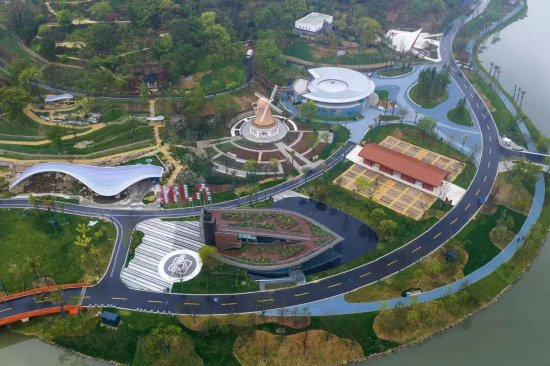 北园国际展区　朱永春