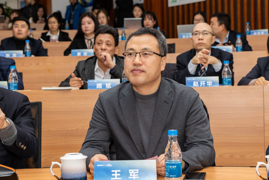 中国扶贫基金会副秘书长王军