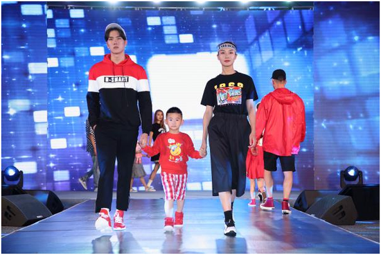 森马潮鞋3年要开6000家专卖店