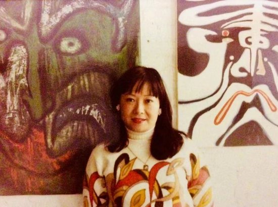 △顾月华在纽约沙利文画展个人画展上
