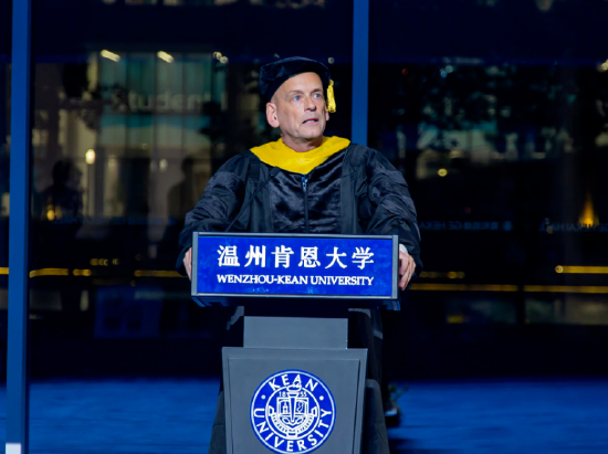 执行副校长安凯瑞Dr.Cary Anderson