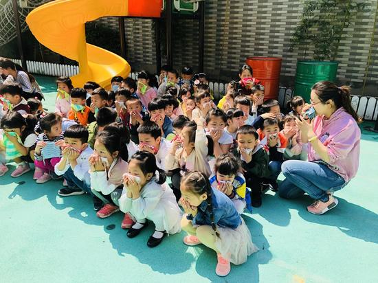 安华幼儿园华丰园区开展防震减灾暨防火逃生演