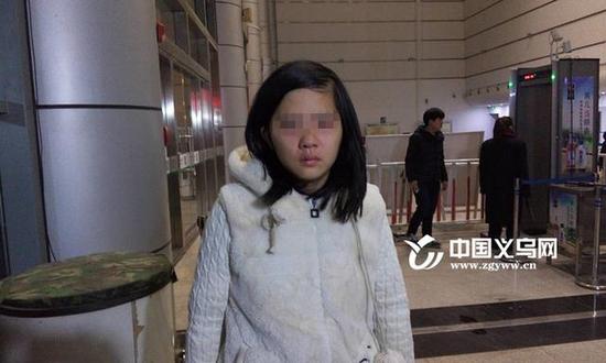 南京90后女孩为追星来到义乌 身无分文流落火