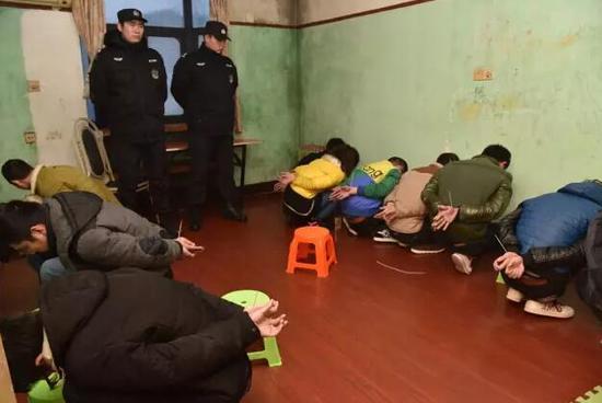 传销老总被揍_燕郊传销老总照片