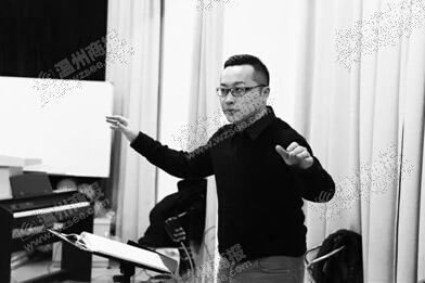 温州男子写神曲走红 教外地人用恶魔之语唱歌