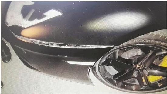 金华1皮卡司机刮擦兰博基尼 修理费够买自己两