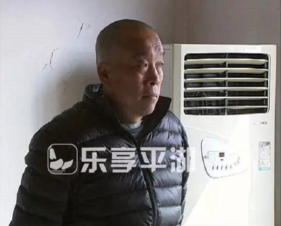 嘉兴1保安默默助养四川女童8年 患癌后担心女