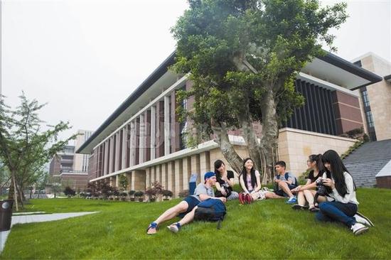 温女大学生举报同学考试作弊 学校组织大家重考(图)_新浪浙江_新浪网