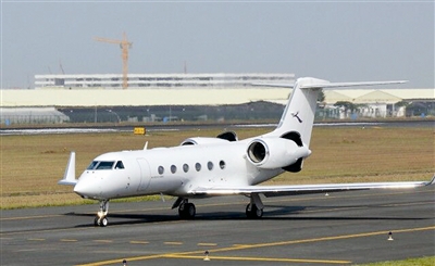 绍兴首架公务机登陆萧山机场 可自主确定航线