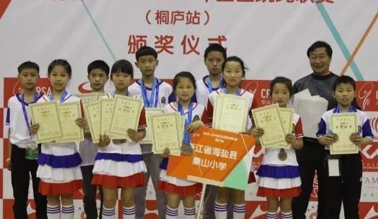 嘉兴小学生跳绳全国赛事获奖 30秒跳绳150个