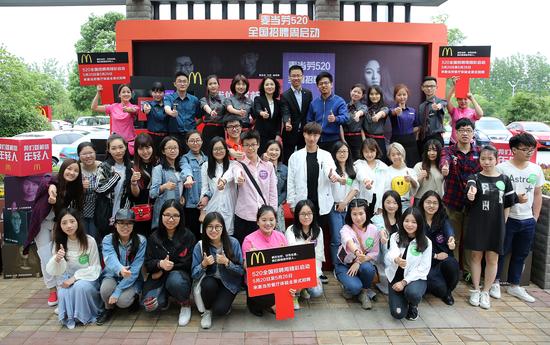 下沙一餐厅年营业收入过千万 大小事务却由学