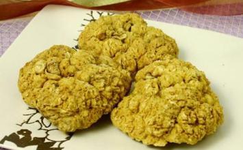 温州21岁女孩从小体弱频繁吃胎盘 致乳房布满