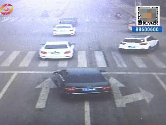 台州一车主一年多违章97次 从没收到过短信提