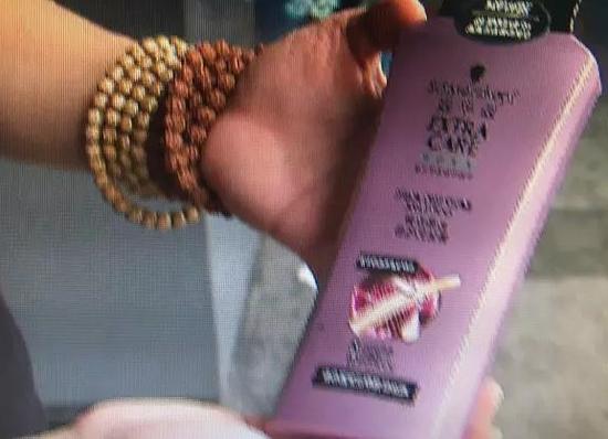 杭州1大姐超市买施华蔻牌洗发水 用后全身长出