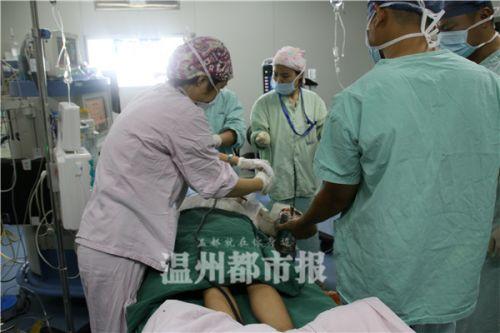 温州7岁女童左手卷入绞肉机 五根手指被粉碎(