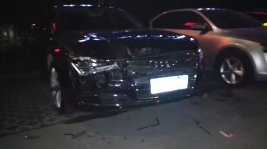 杭州1代驾司机被奔驰撞倒生命垂危 肇事者撞人