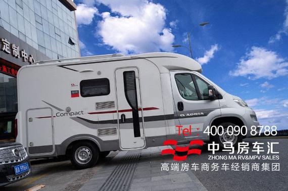 5fUx-fxxneua4004143.jpg