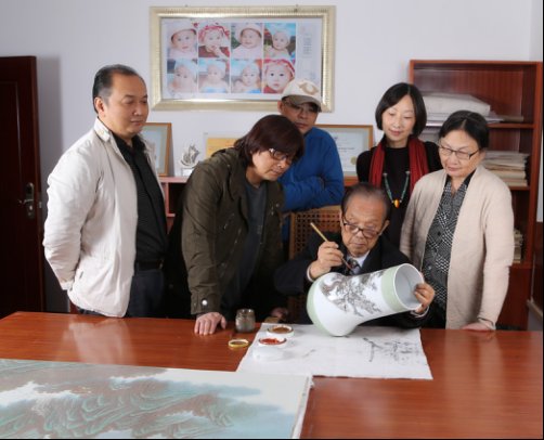 左起：張曉東、張曉杰、陳實(shí)、張松茂、張慧、徐亞鳳