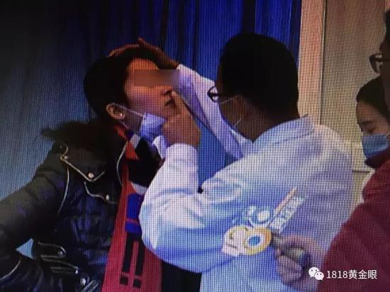 爱美姑娘跑到温州整形整成歪鼻子 医生称与先