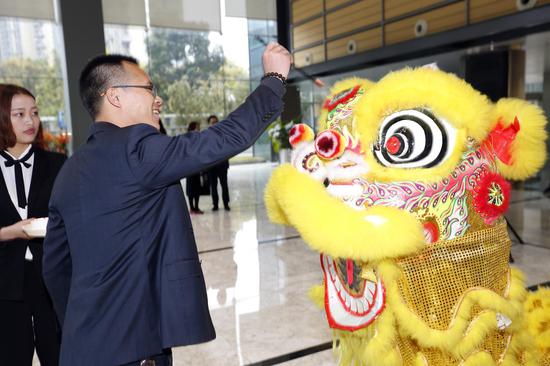 宜信财富杭州第二营业部乔迁典礼成功举行 客