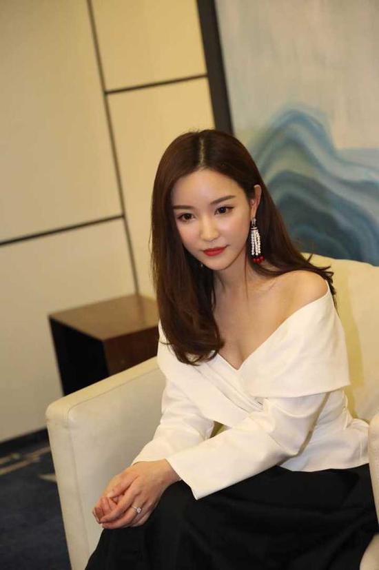 王思聪温州绯闻女友雪梨开网店年入千万 微博