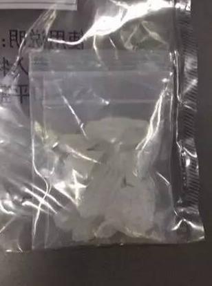 绍兴顺风车司机接单仅送一箱杨梅 背后挖出男