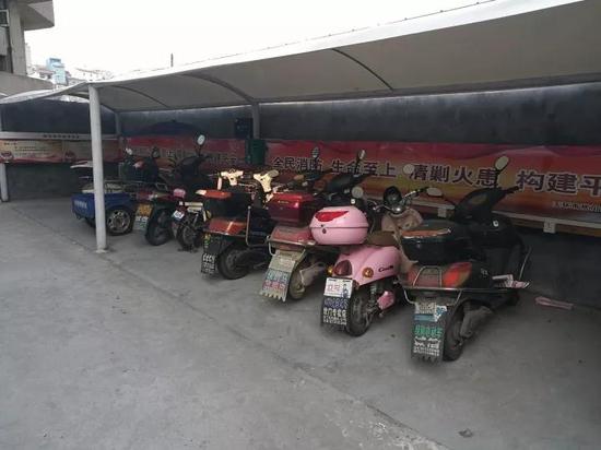 鹰东社区电动车集中充电站