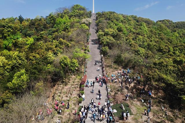 (北干山烈士陵园。通讯员 范方斌摄)