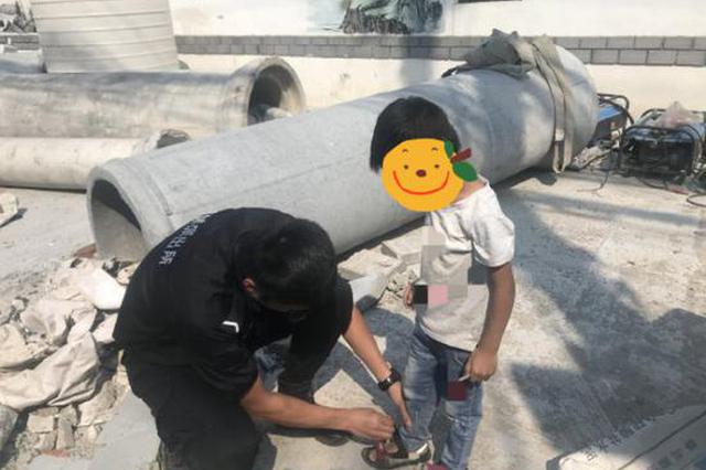 杭州6岁小朋友任性将奶奶锁在房间 独自出逃玩耍
