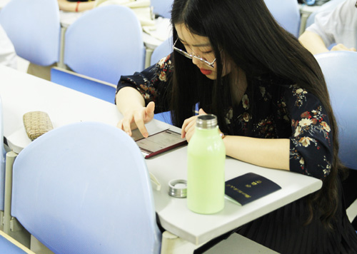 浙江财经大学手机上的考试