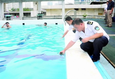 上虞区开展专项检查 保障游泳场所卫生安全