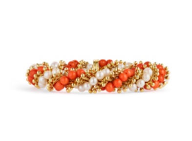 Twist手镯，约1963年 黄K金、珊瑚、养殖珍珠 Van Cleef & Arpels Collection