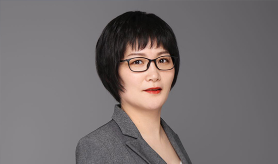 董 霞: 杭州青少年活动中心文学部部长