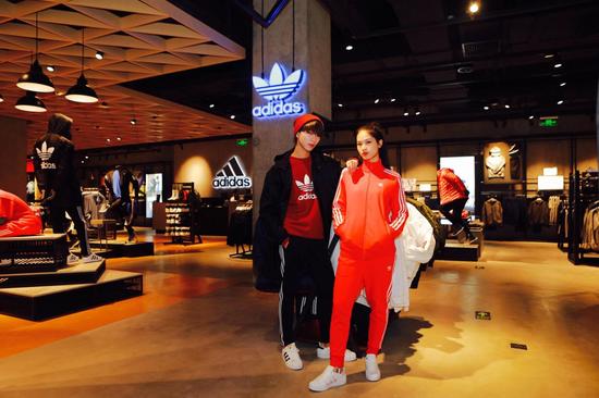 杭州首家阿迪达斯运动时尚品牌体验店远洋乐