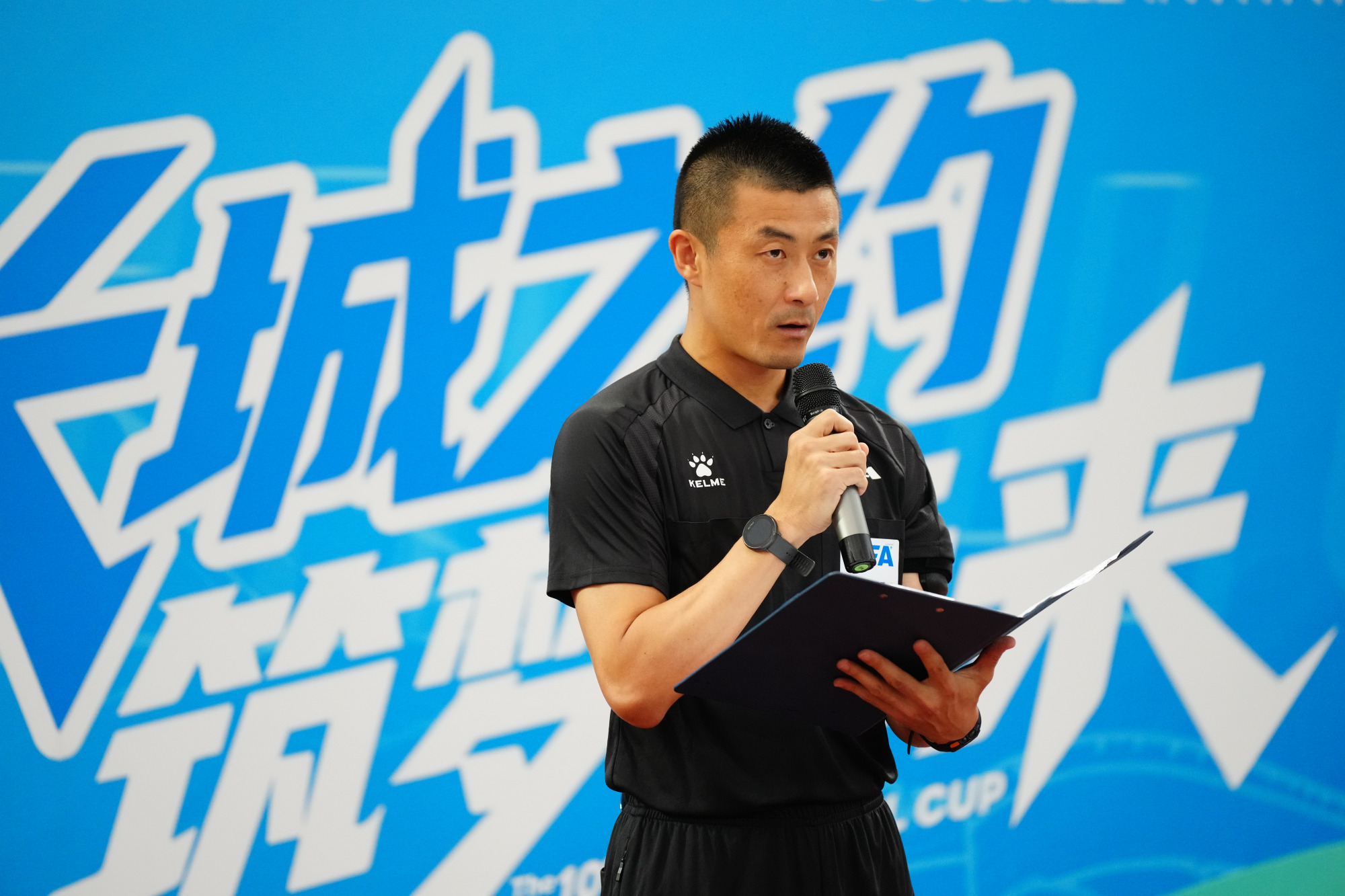 法军总参谋长离任前警告：俄罗斯可能在五年内进攻欧洲！俄称一昼夜击落338架乌无人机，乌称袭击俄炼油厂