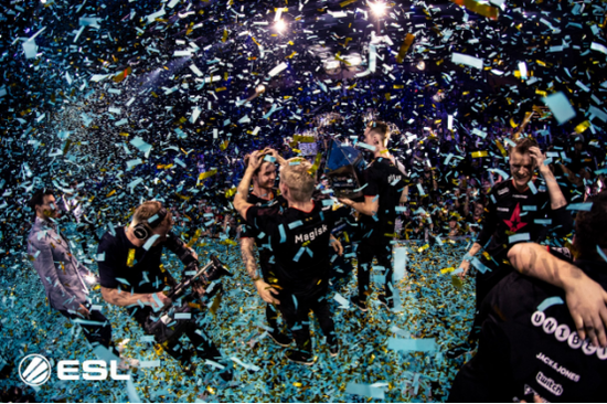 荣获大满贯的Astralis