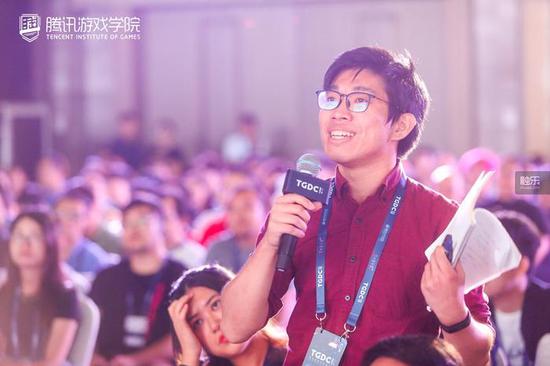 演讲后的提问环节往往是非常紧凑的